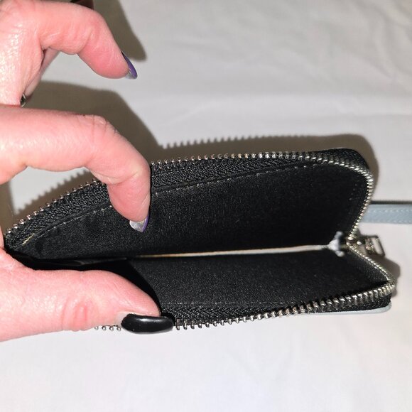 Steve Madden Periwinkle Key and Card Holder Wristlet, NWOT - Picture 4 of 5